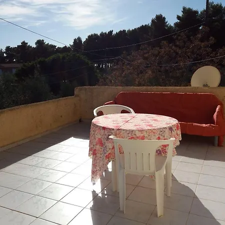 Yellow House Appartement *