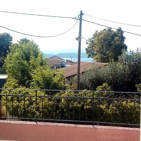 Yellow House * Lassi (Kefalonia)